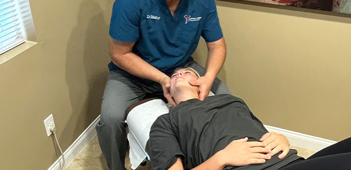 patient receiving diversified technique in Ontario