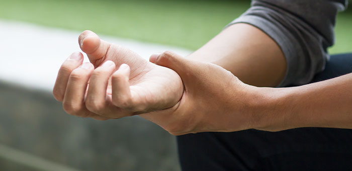 patient needing trigger finger treatment in Ontario